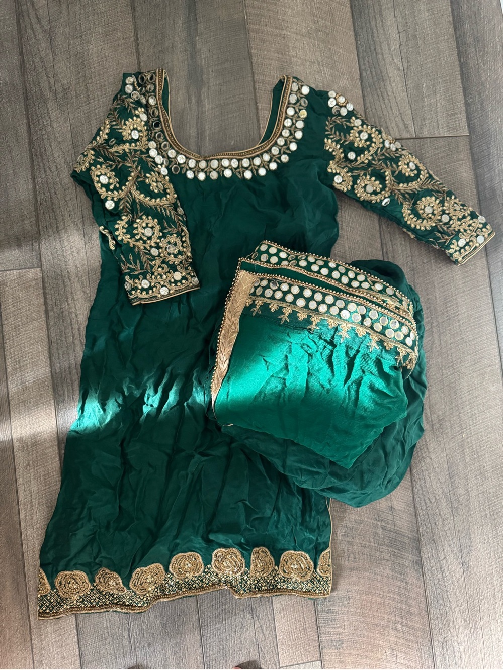 Women’s Emerald Green Punjabi suit - patiala pants
